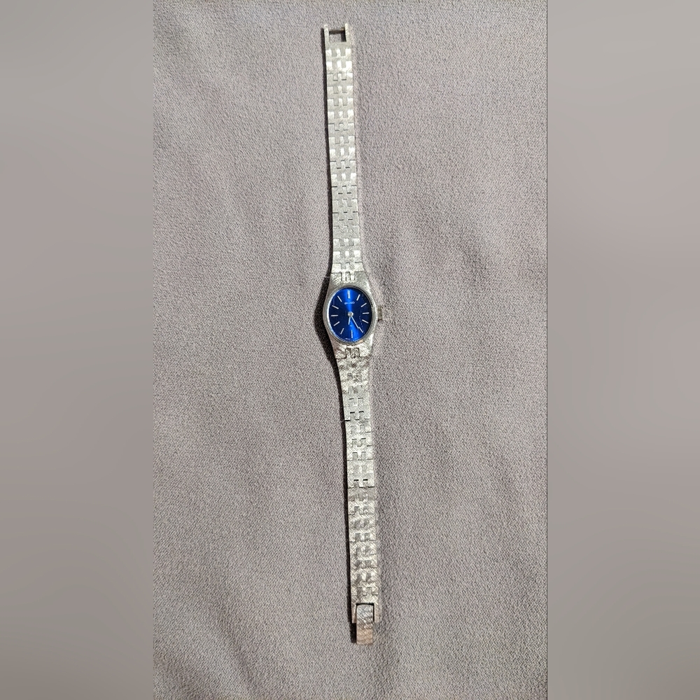 Seiko 11-7849 Women's Manual Wind Watch Works Excellent!